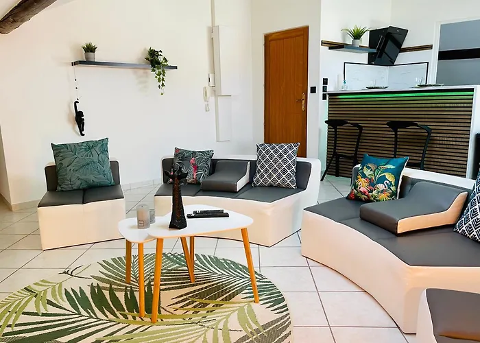 Le Jungle Apartament